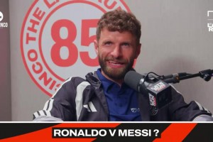 穆勒：我生涯前十年是选C罗，但现在审视全局，最伟大球员是梅西