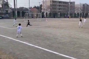日本小学二年级的这个进球什么水平？